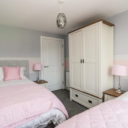 Manor Heath Apartment 4 Скарбъро Екстериор снимка