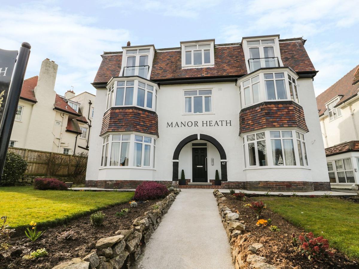 Manor Heath Apartment 4 Скарбъро Екстериор снимка